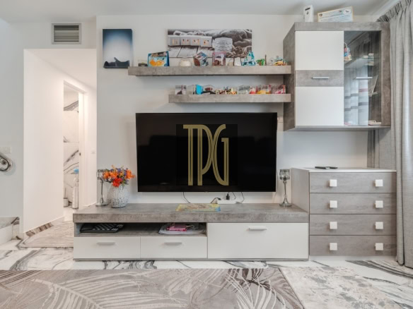 Stunning 3 Bedroom Penthouse for Sale in Parque La Reina