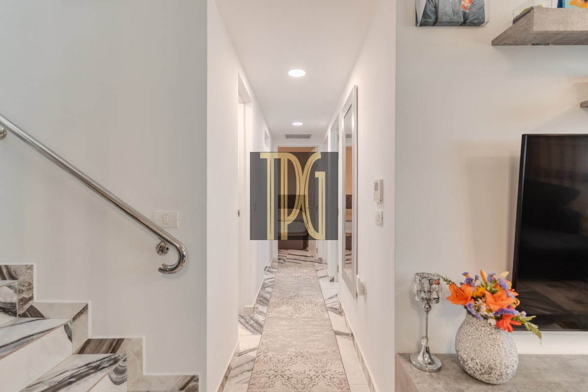 Stunning 3 Bedroom Penthouse for Sale in Parque La Reina