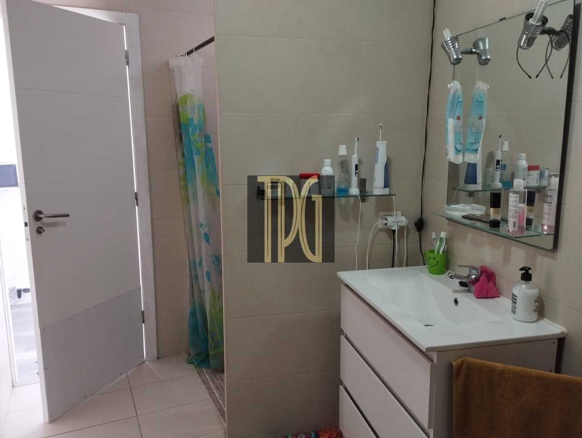 2 Bedroom Apartment for Sale in Los Cristianos – Cactus Complex