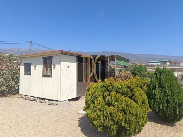 House with land for sale in Teguedite, Arico