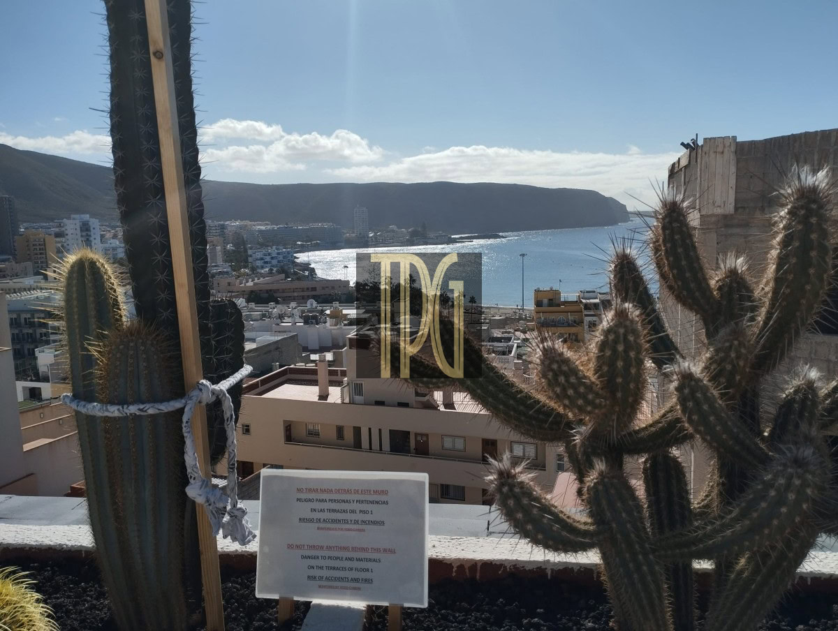 2 Bedroom Apartment for Sale in Los Cristianos – Cactus Complex