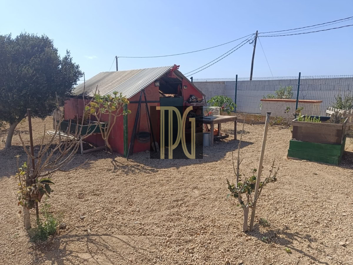 Unknown-20 House with land for sale in Teguedite, Arico