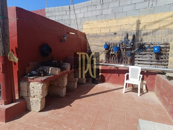 House with land for sale in Teguedite, Arico