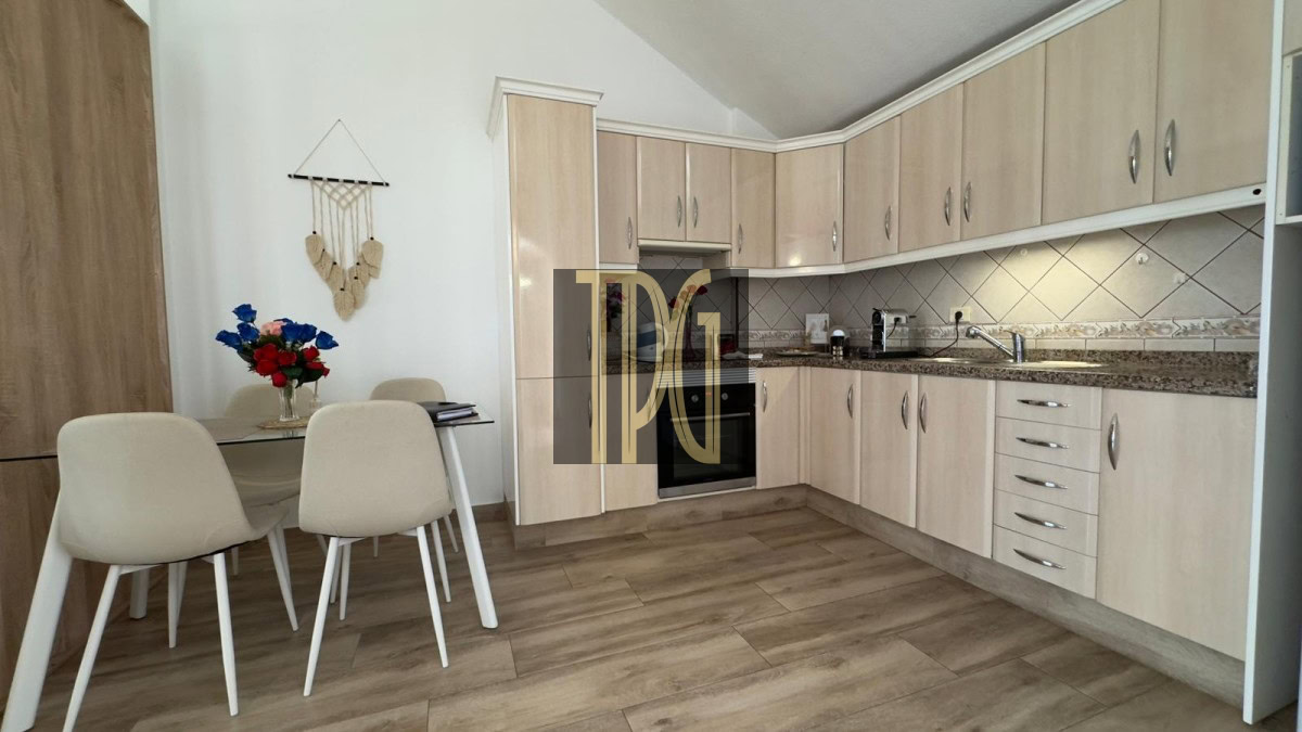 1 Apartment For Sale in Los Cristianos - Los Diamantes