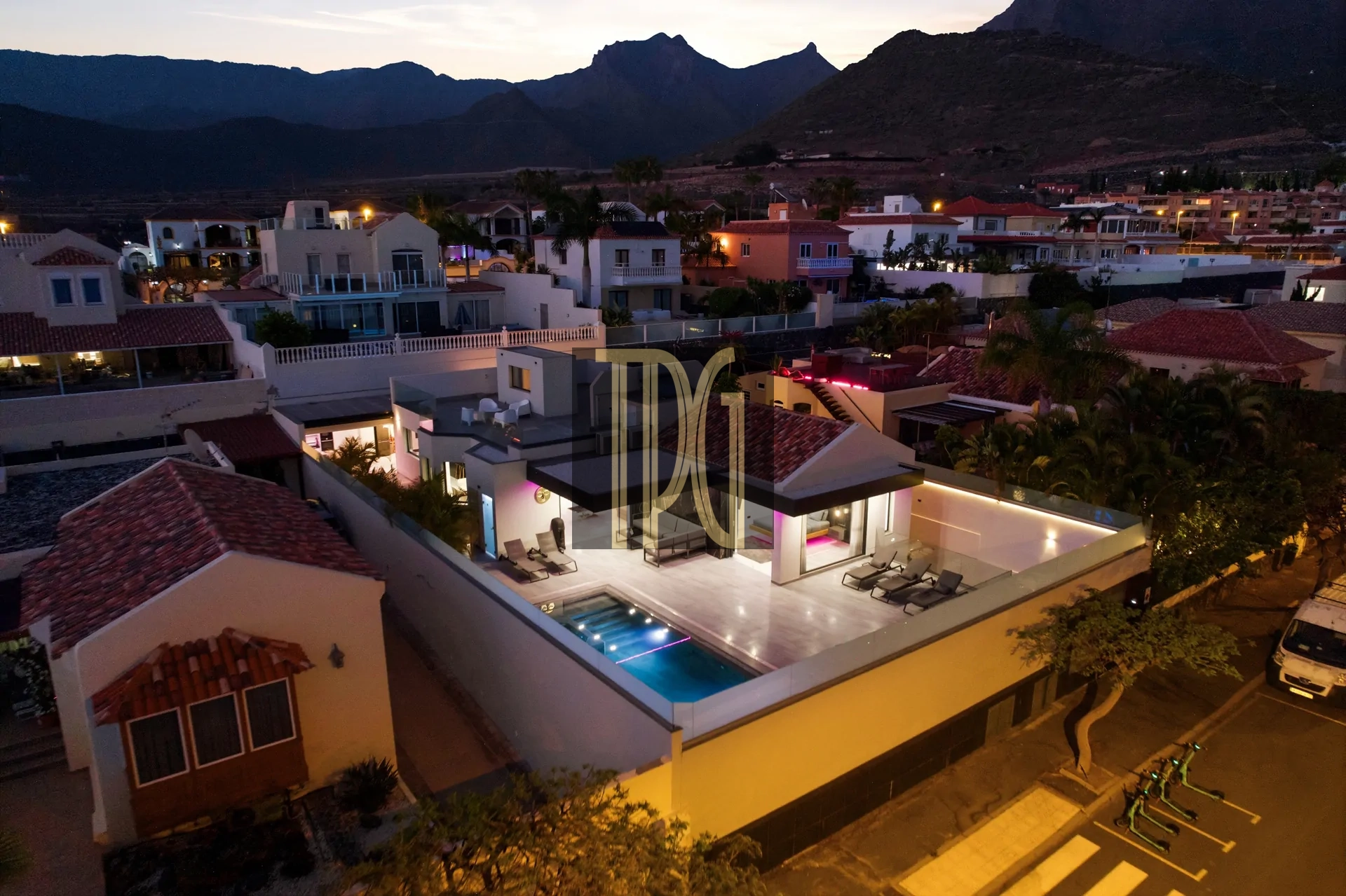 Luxury 3 Bedroom Villa For Sale in Costa Adeje, Tenerife