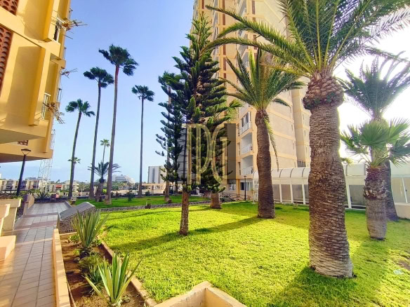 1 Bedroom Apartment for Sale in Torres de Yomely, Playa de Las Americas